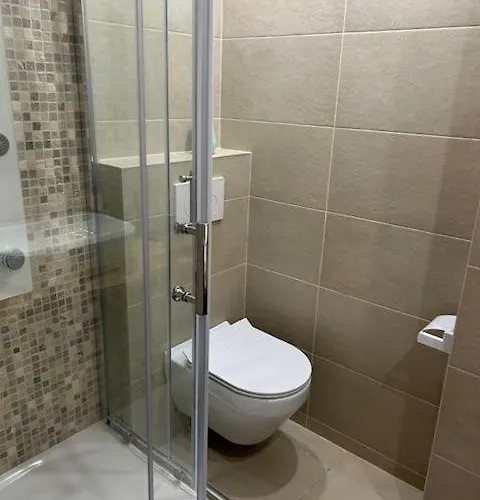 Maison De L'olivier Антиб